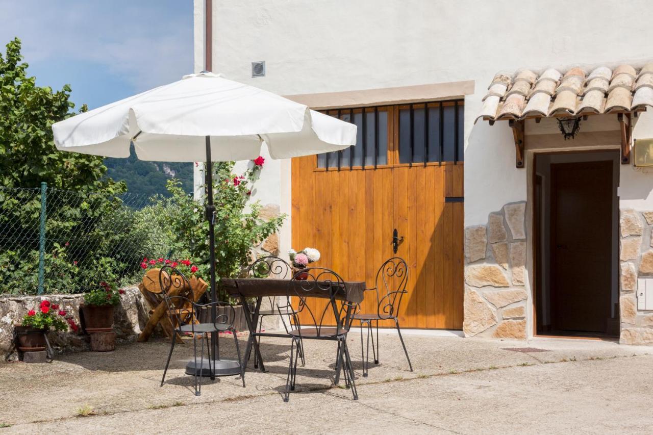 Villa Casa Lizarrosta en Nacadero del Urederra Baquedano Exterior foto